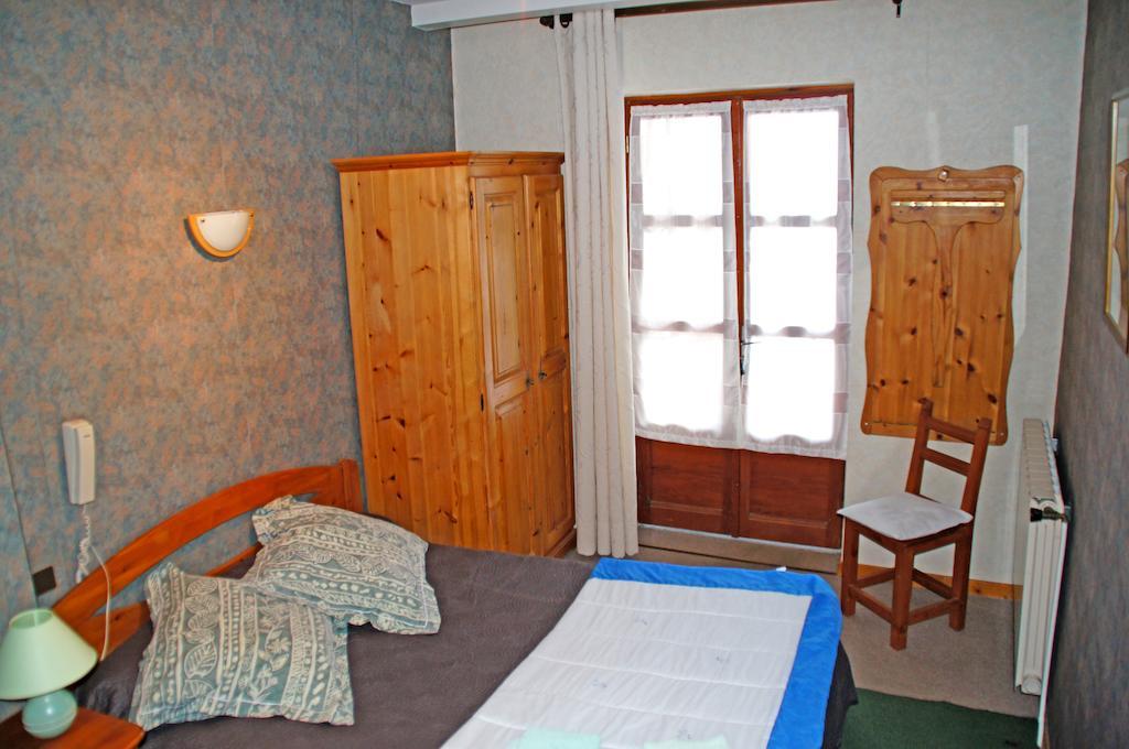 فندق Freissinieresفي  Le Relais Des Vaudois الغرفة الصورة